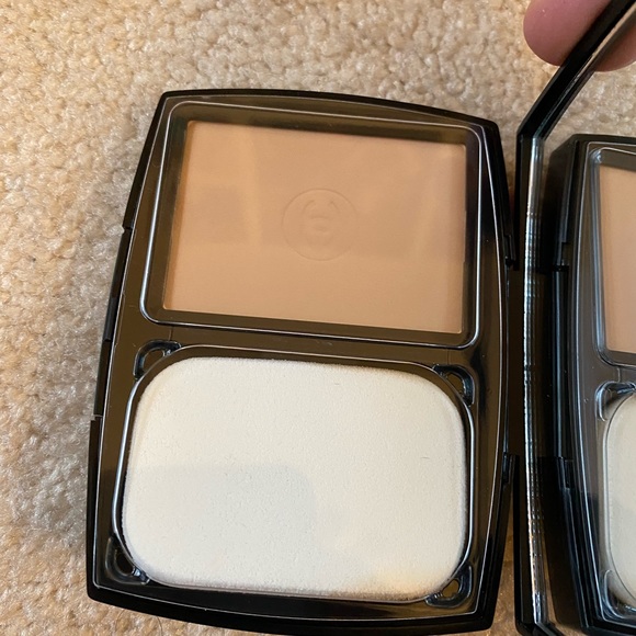 Chanel - Picture 3 of 4